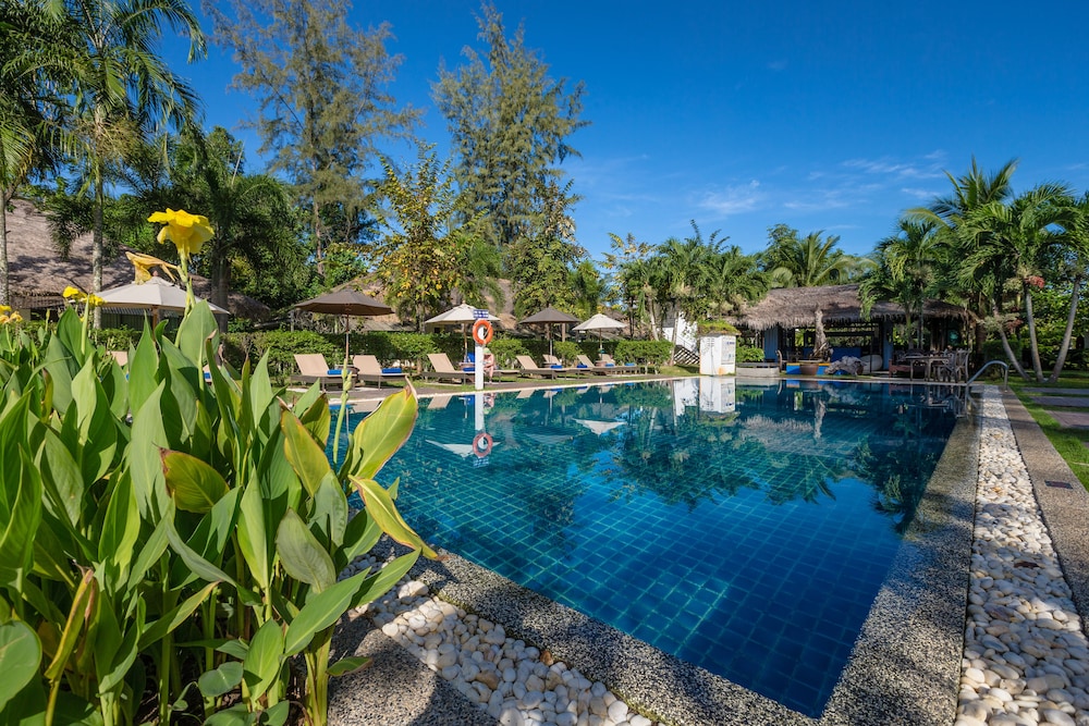 krabi aquamarine resort sha extra plus