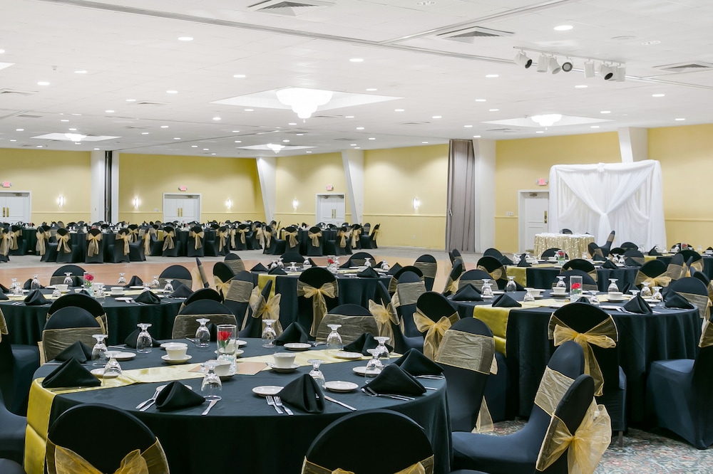 eisenhower hotel and conference center