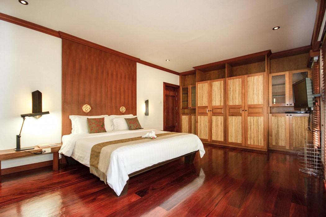 pao jin poon beach front villa