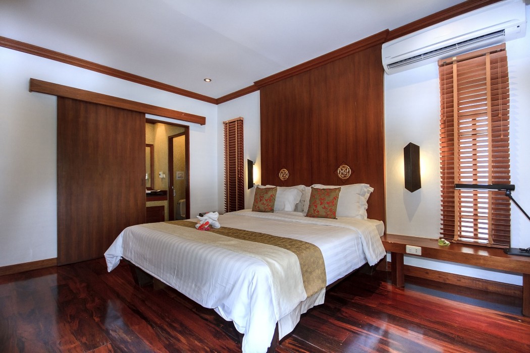 pao jin poon beach front villa