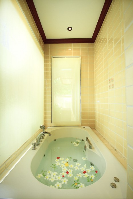 pao jin poon beach front villa