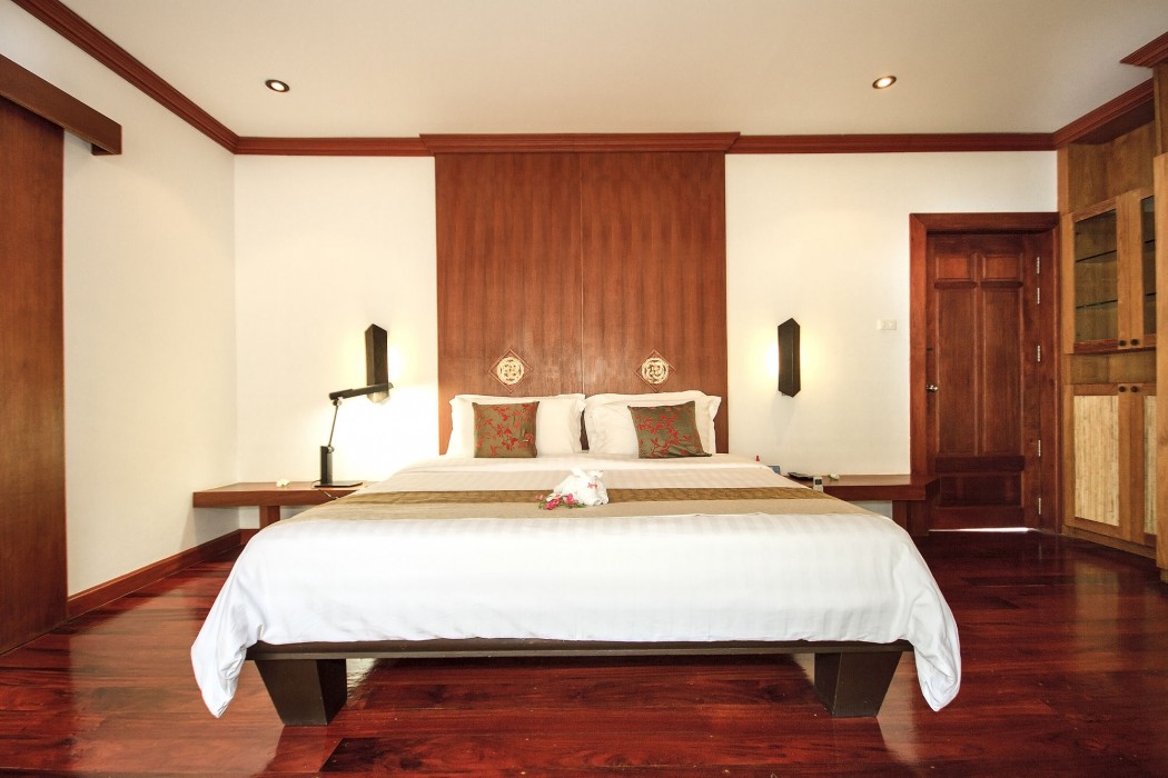 pao jin poon beach front villa