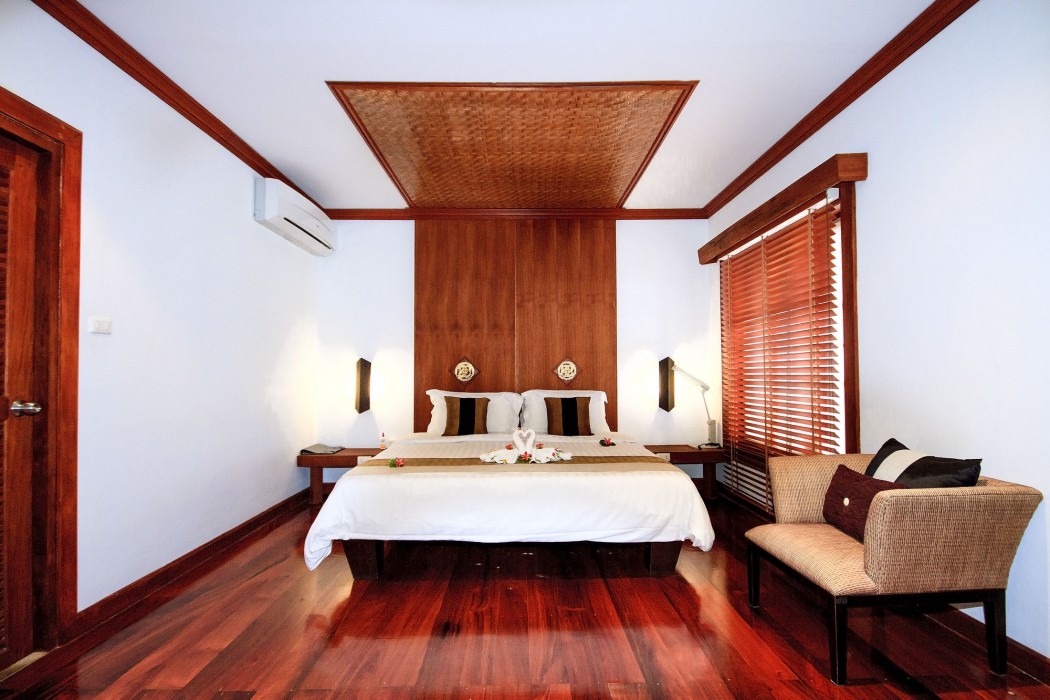 pao jin poon beach front villa