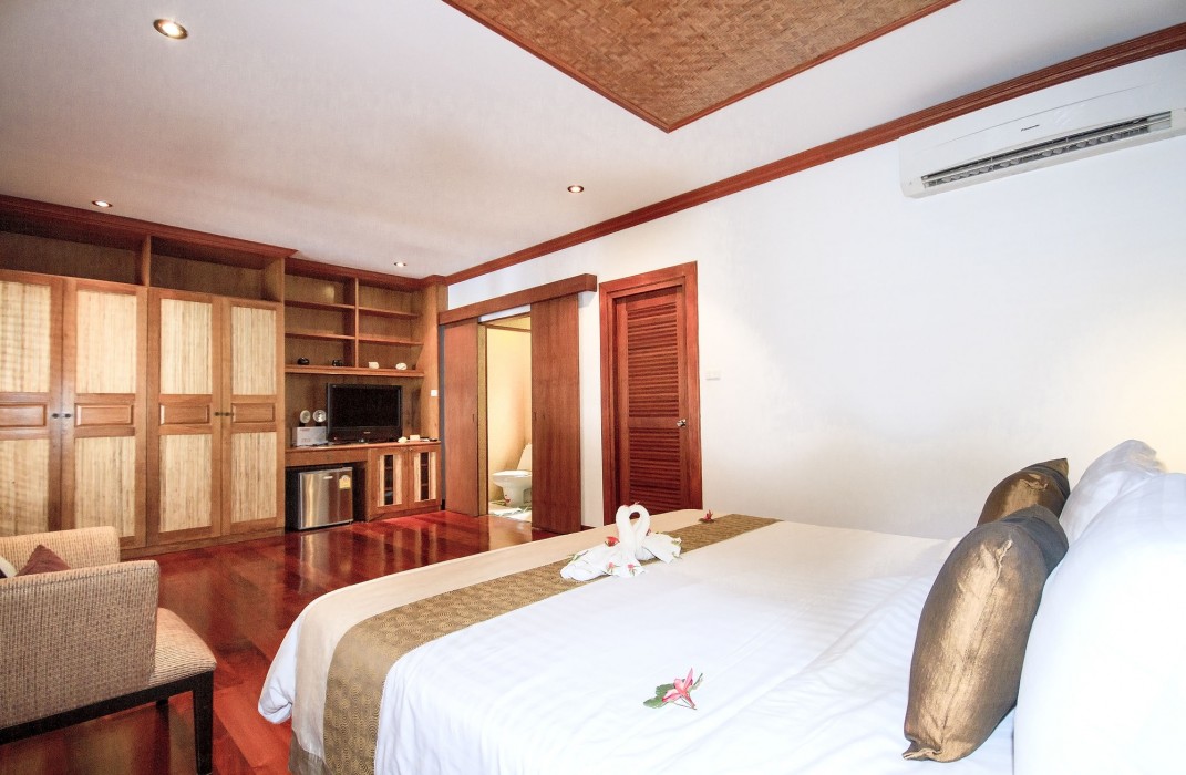 pao jin poon beach front villa