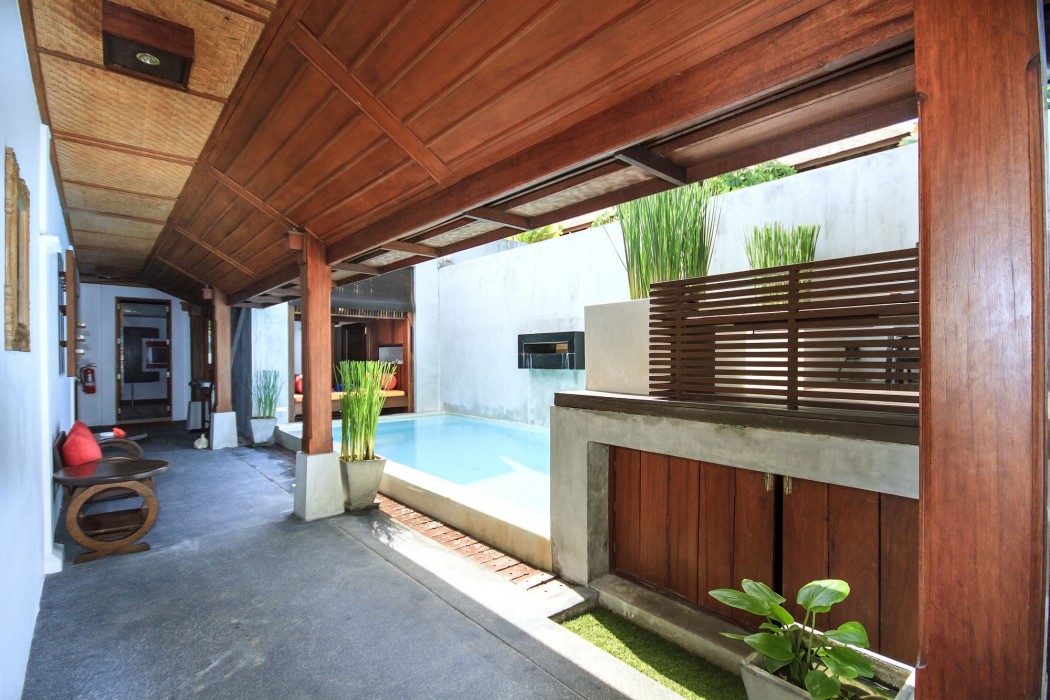 pao jin poon beach front villa