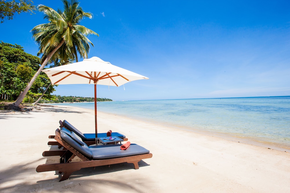 pao jin poon beach front villa