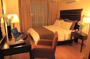 lancaster hotel manila