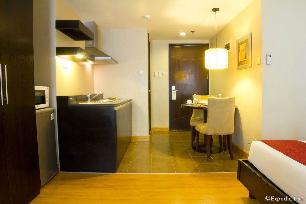 lancaster hotel manila