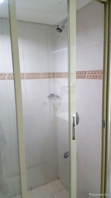 Aim Conference Center Manila,Mandaluyong>>Makati,3 star