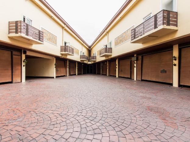 hotel ava malate manila