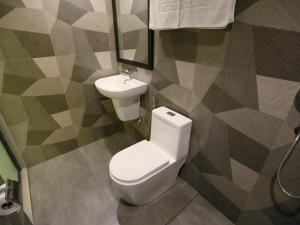 hotel ava malate manila