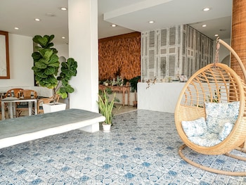 royal beach view suites