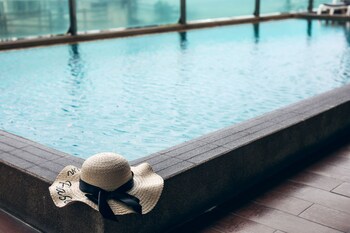 royal beach view suites