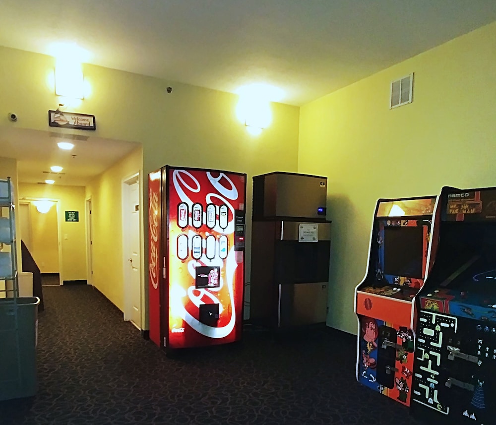 emerald shores resort