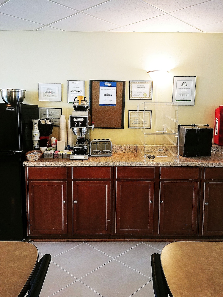 emerald shores resort