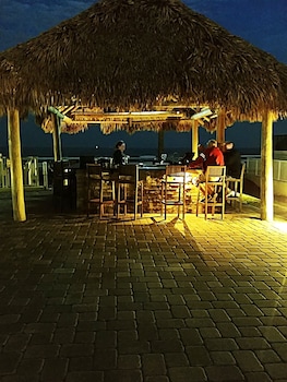 emerald shores resort