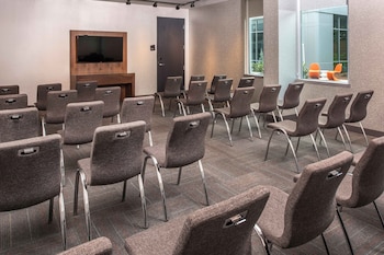 aloft charlotte ballantyne