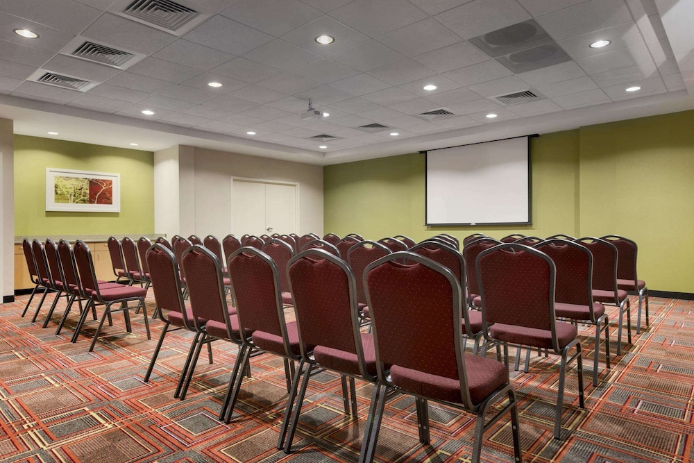 home2 suites by hilton charlotte i 77 south nc