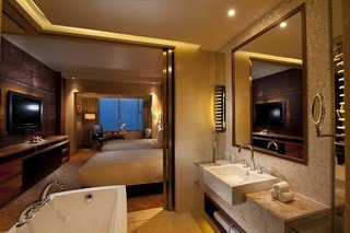 Hilton Shanghai Hongqiao,Downtown Shanghai>>Changning,5 star