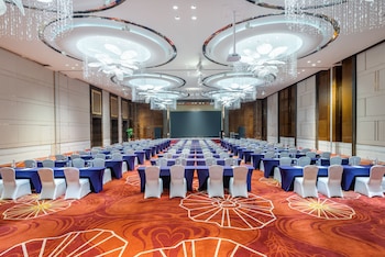 holiday inn shanghai hongqiao by ihg