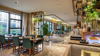 holiday inn shanghai hongqiao by ihg