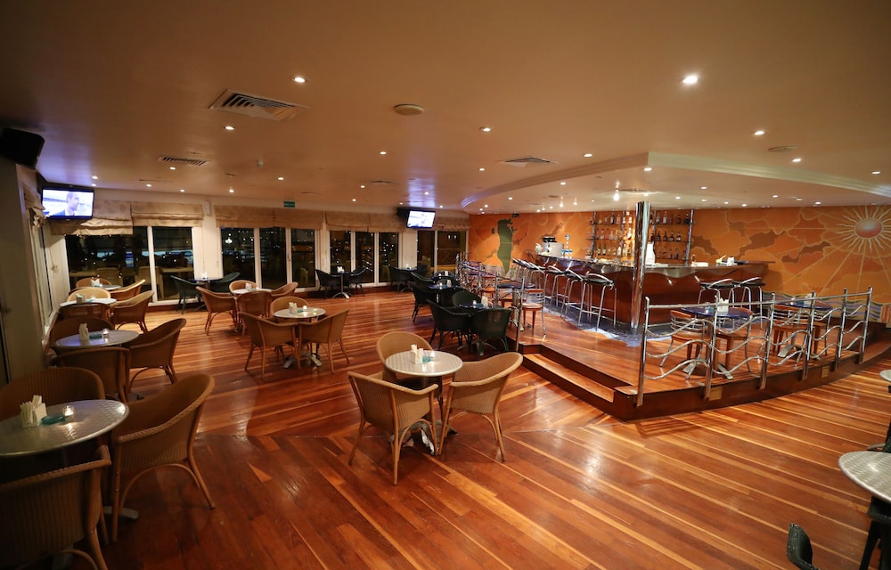 al bander hotel and resort