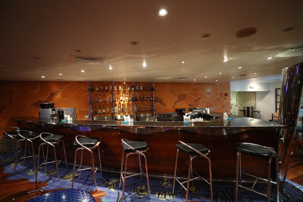 al bander hotel and resort