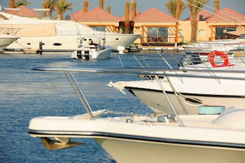 al bander hotel and resort