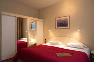 Hotel-Img