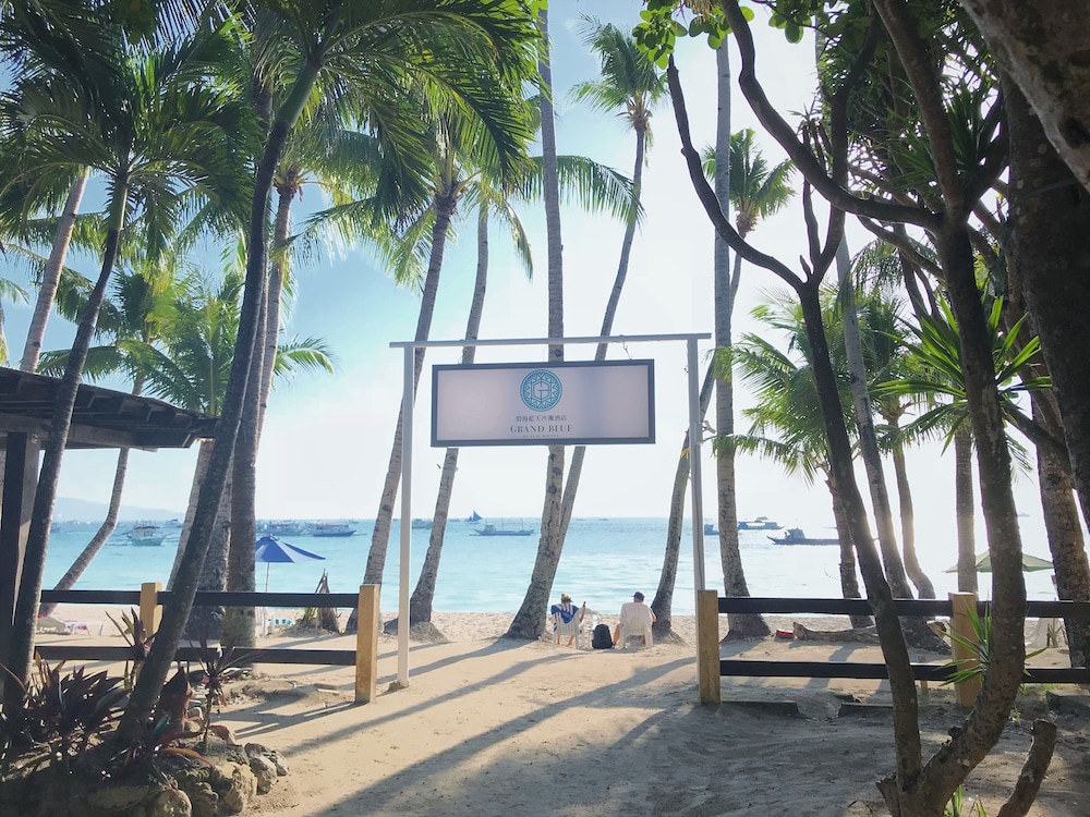 grand blue beach hotel