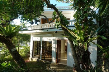argonauta boracay boutique hotel with apartments and villas
