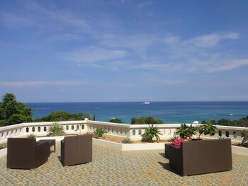 argonauta boracay boutique hotel with apartments and villas