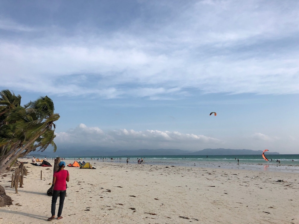 argonauta boracay boutique hotel with apartments and villas