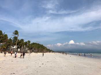 argonauta boracay boutique hotel with apartments and villas