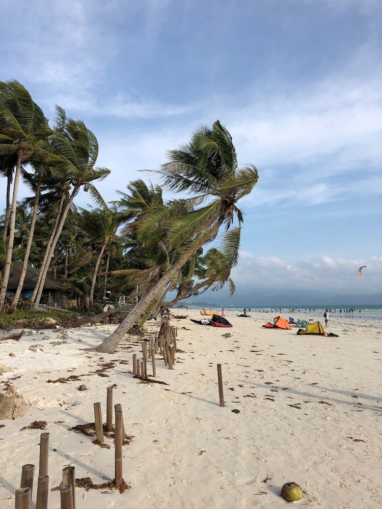 argonauta boracay boutique hotel with apartments and villas