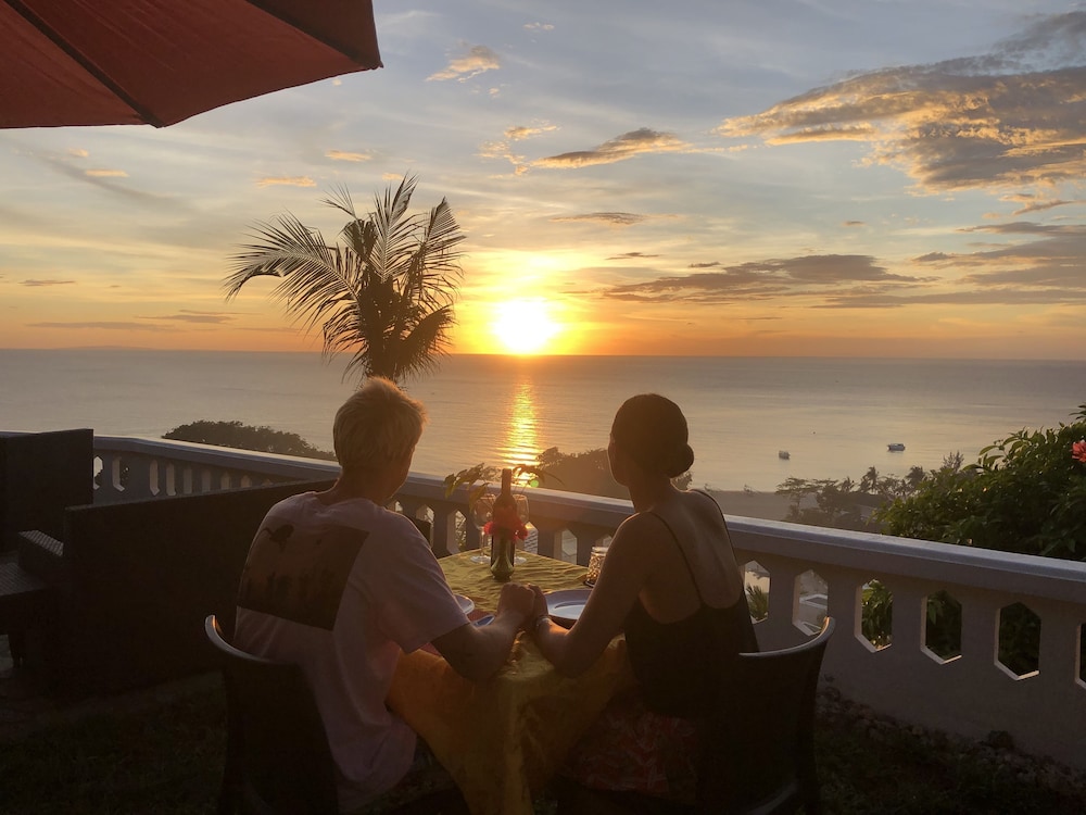 argonauta boracay boutique hotel with apartments and villas