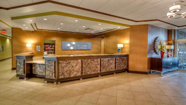 holiday inn express and suites pittsburgh sw southpointe