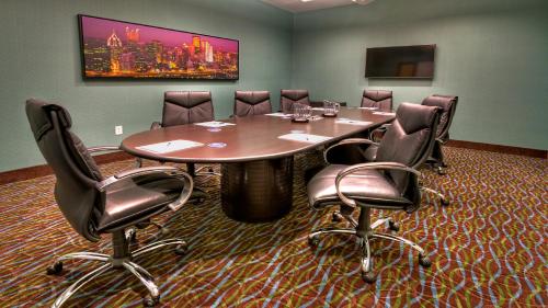 holiday inn express and suites pittsburgh sw southpointe