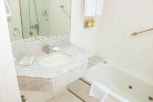 cyan americas towers hotel