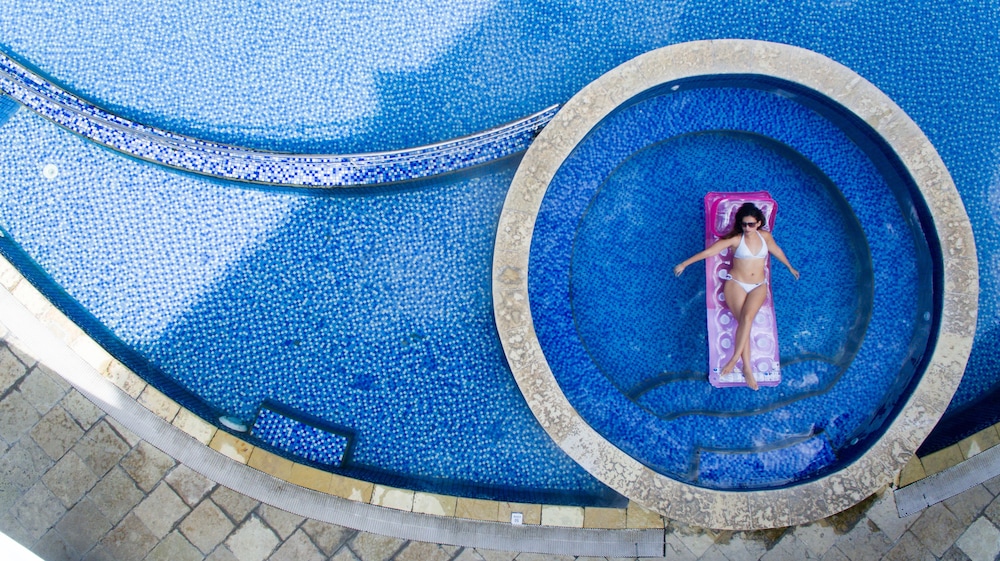 pearle beach resort and spa