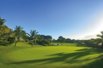 dinarobin beachcomber golf resort and spa
