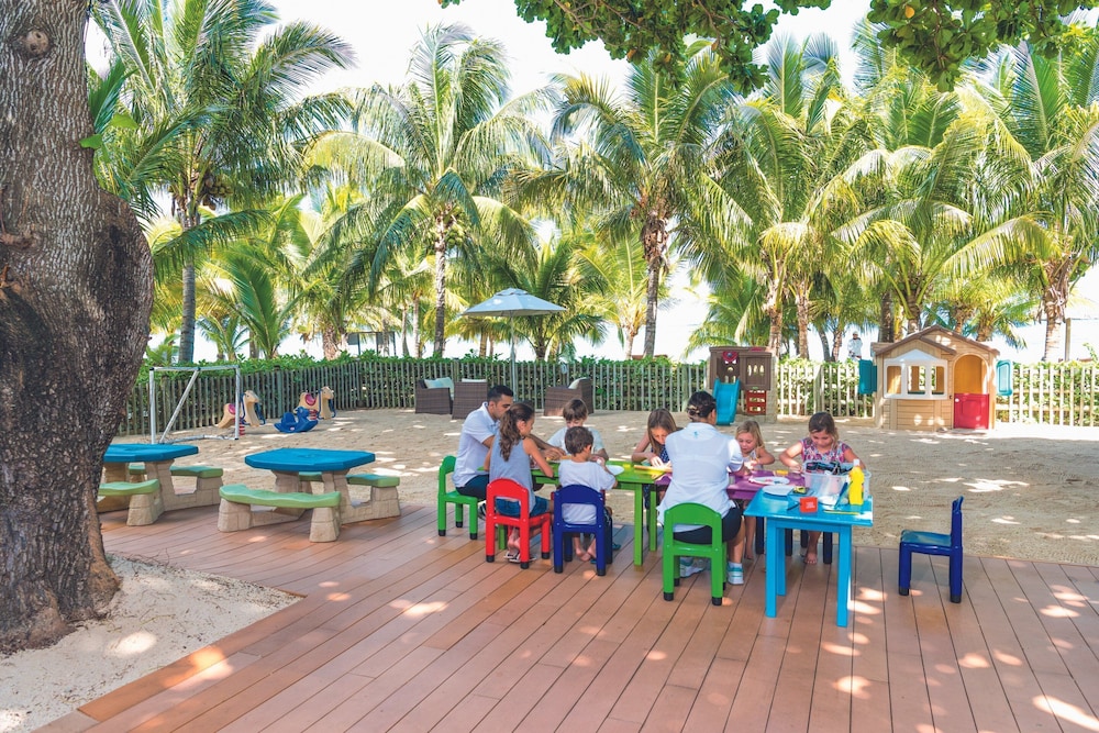 dinarobin beachcomber golf resort and spa