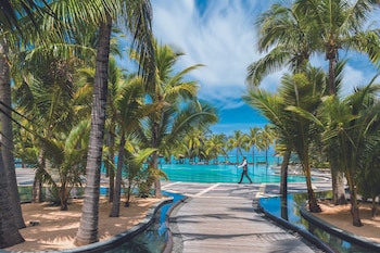 dinarobin beachcomber golf resort and spa