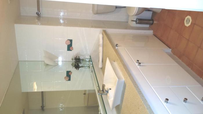 gemini court holiday apartments