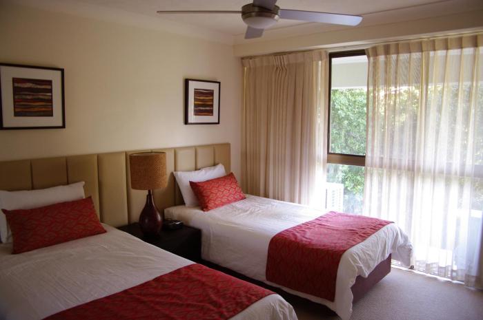 gemini court holiday apartments