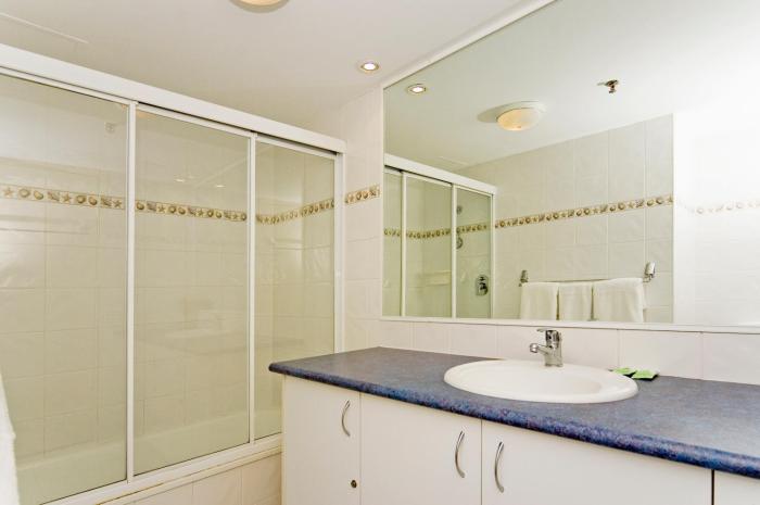 gemini court holiday apartments