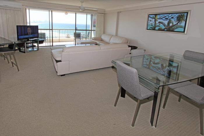 gemini court holiday apartments