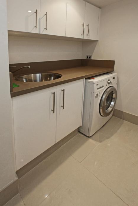 gemini court holiday apartments