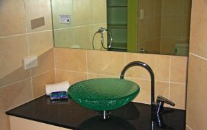 gemini court holiday apartments