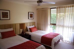 gemini court holiday apartments